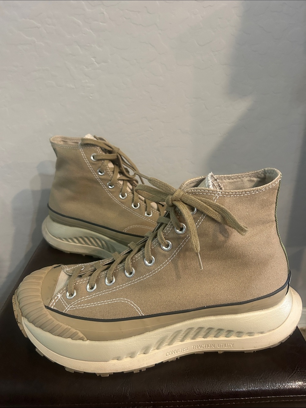 Converse High-Top Platform Sneakers Men’s 11.5